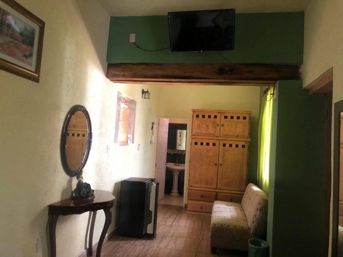 غواناخواتو Hotel Casa Del Tiempo الغرفة الصورة